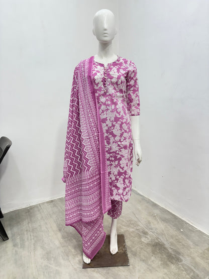 Floral Kurta set in pink