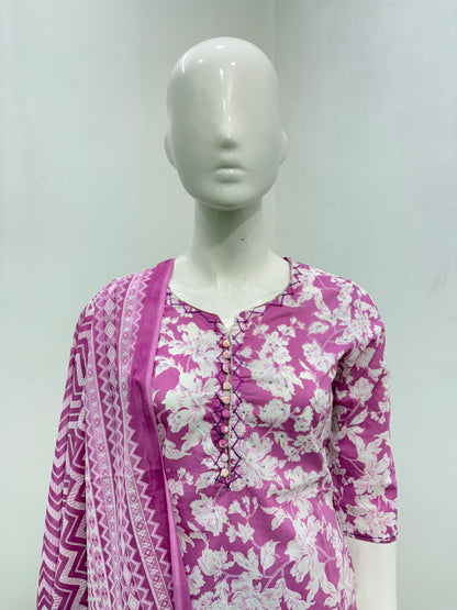 Floral Kurta set in pink