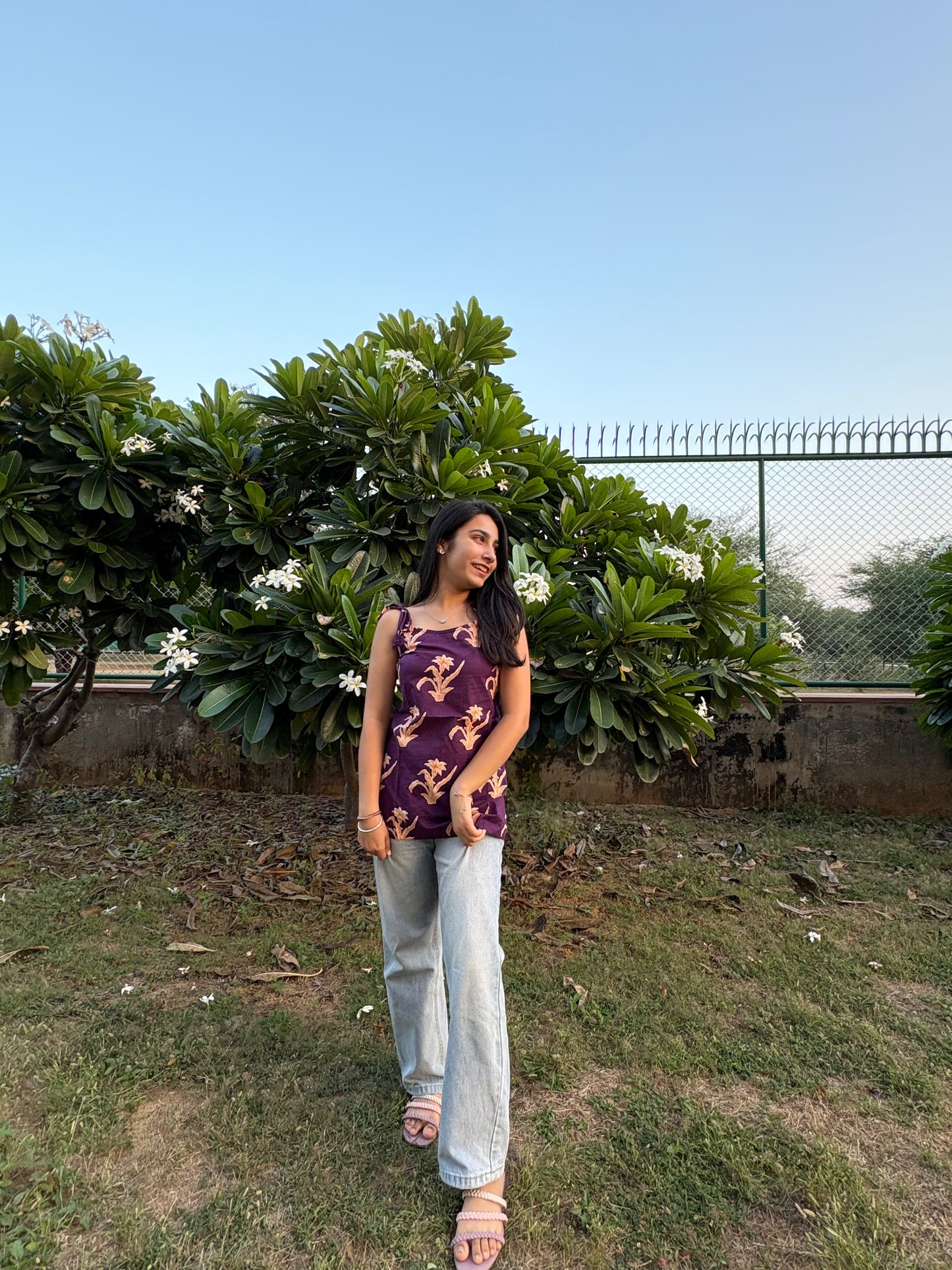 Sleeveless Dori Straight Top